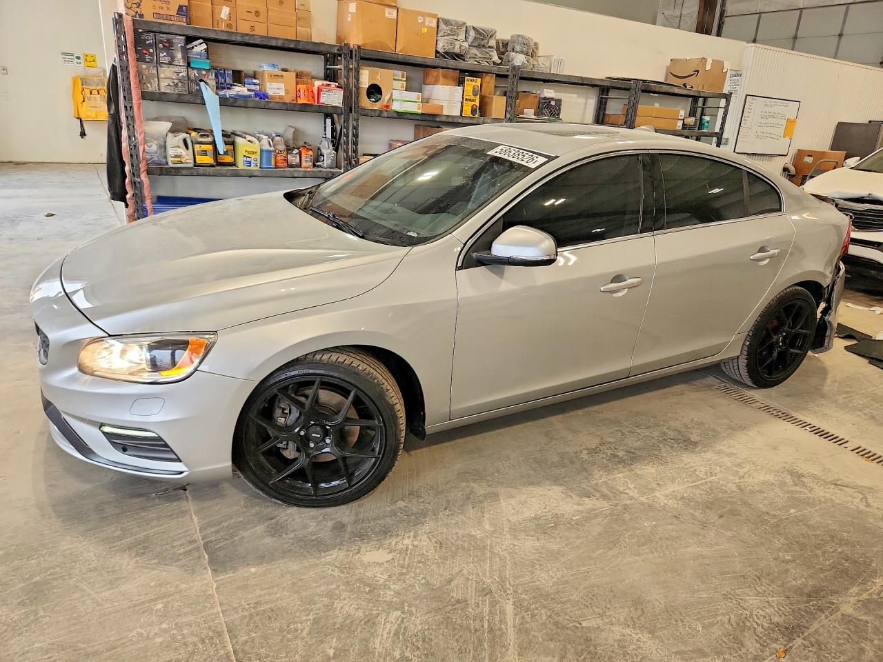 2017 VOLVO S60 Platinum