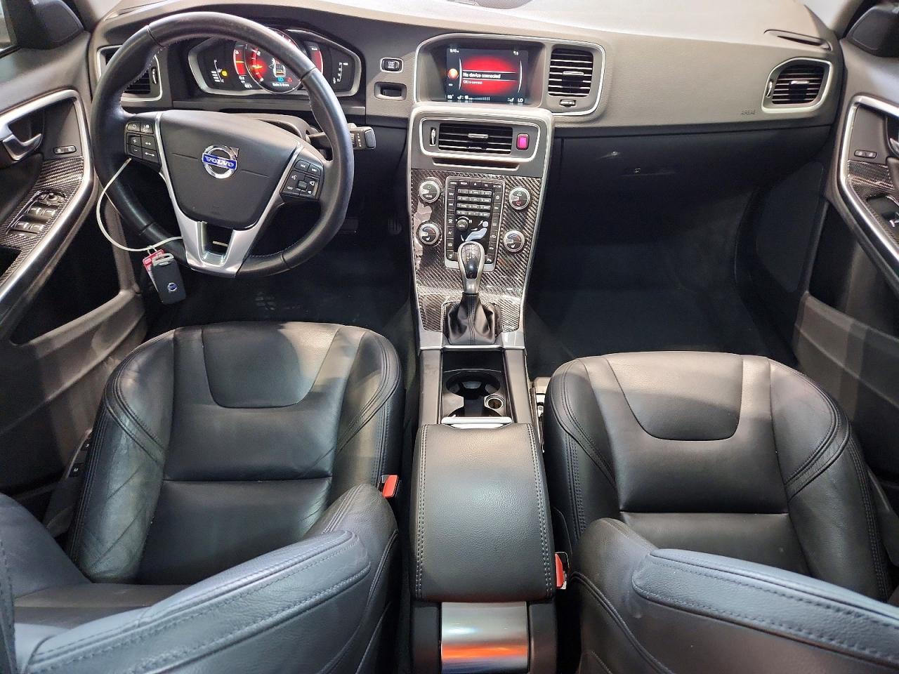 2017 VOLVO S60 Platinum