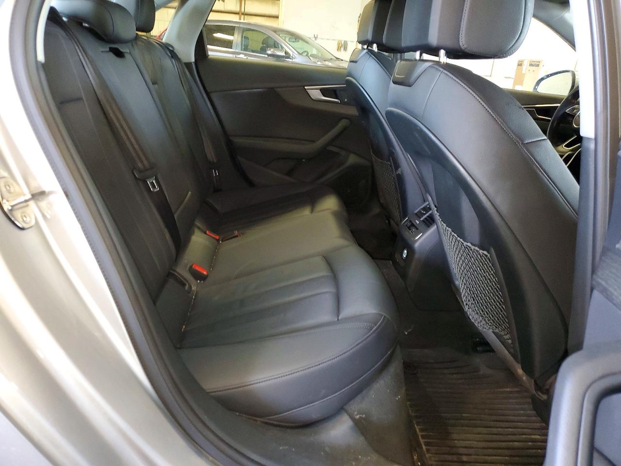 2019 AUDI A4 quattro Premium