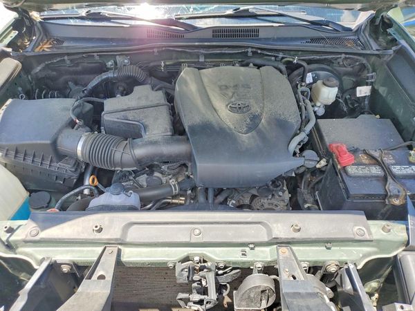 2021 TOYOTA TACOMA SR5