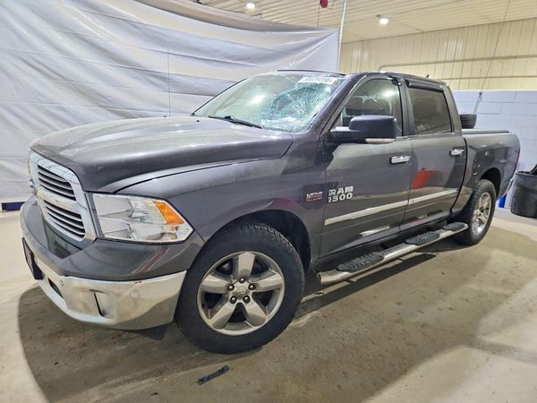 2014 RAM 1500 SLT CREW CAB 4X4