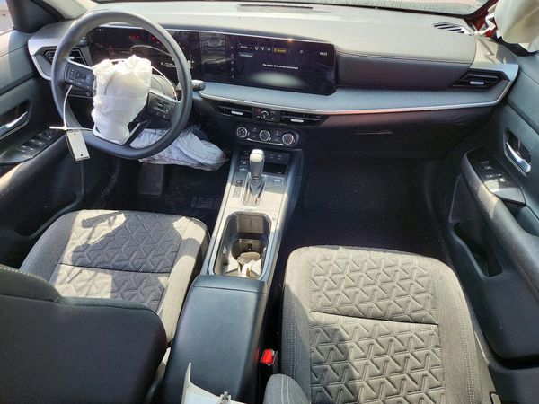 2025 NISSAN KICKS SV
