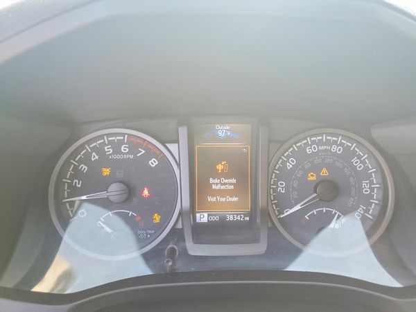 2021 TOYOTA TACOMA SR5