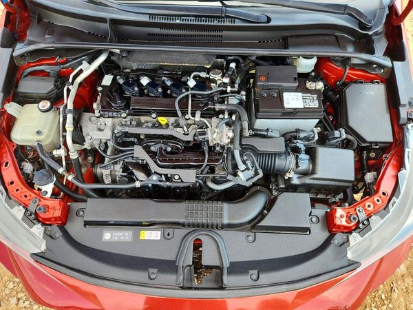 2019 TOYOTA COROLLA SE/XSE