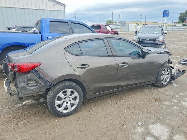 2015 MAZDA MAZDA 3 SV/Base