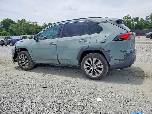 2022 TOYOTA RAV4 XLE Premium