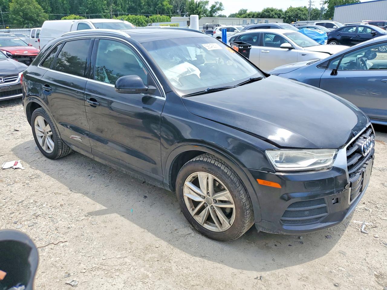 2016 AUDI Q3 quattro Premium Plus