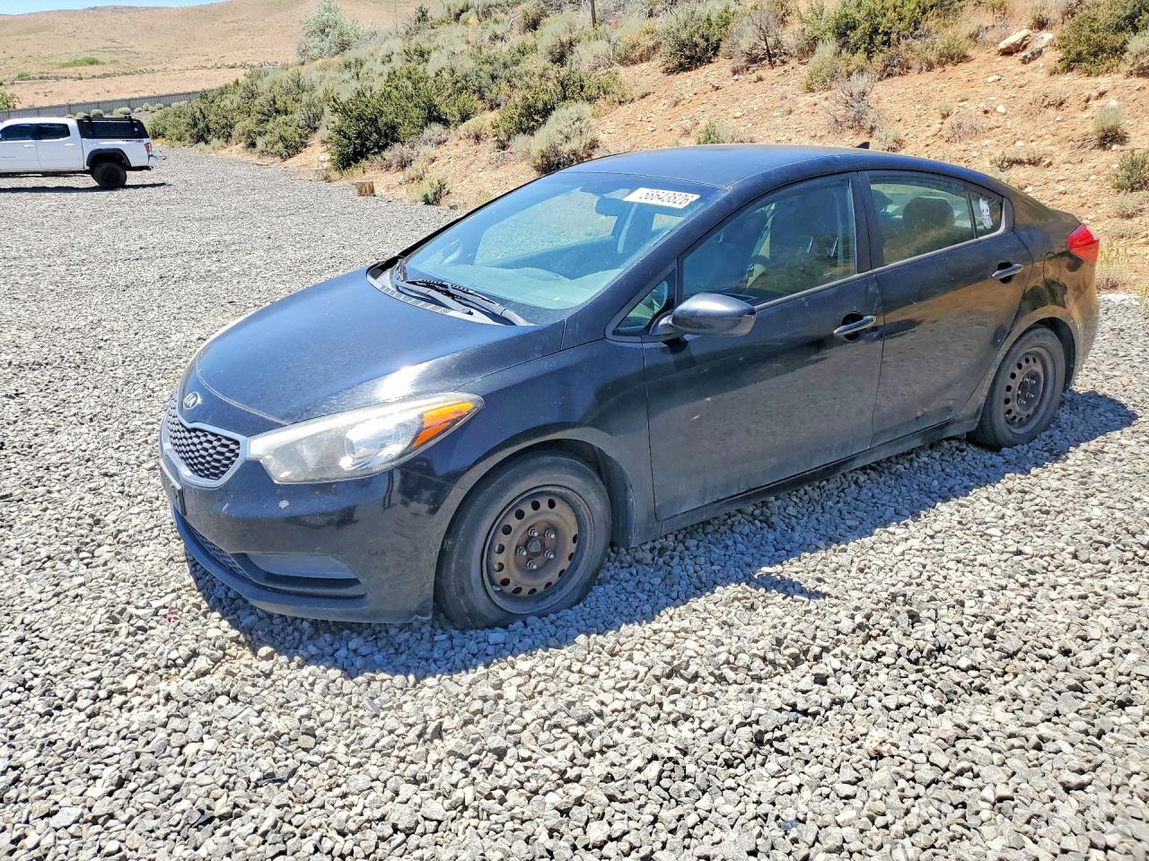 2016 KIA FORTE GL (Middle-Low Grade)
