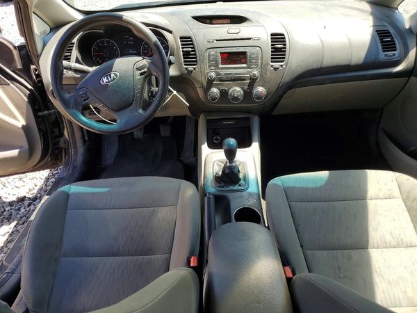 2016 KIA FORTE GL (Middle-Low Grade)