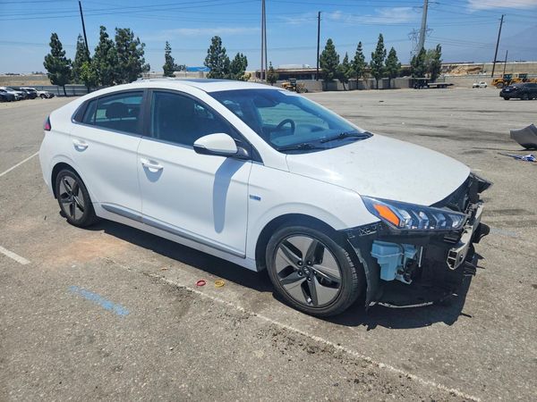 2020 HYUNDAI IONIQ SEL