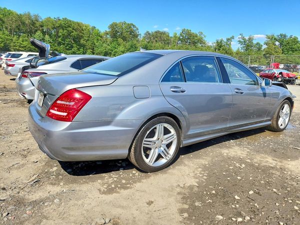 2013 MERCEDES-BENZ S