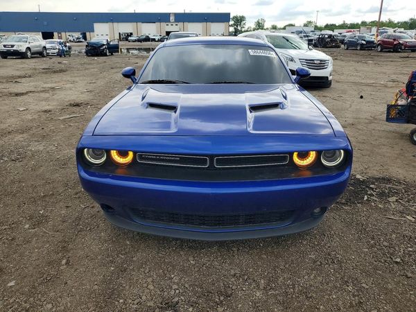 2022 DODGE CHALLENGER SXT