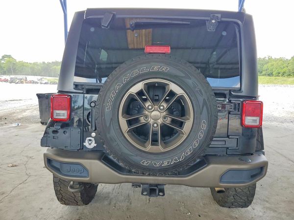 2016 JEEP WRANGLER UNLIMITED SAHARA 4X4