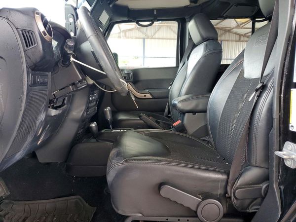 2016 JEEP WRANGLER UNLIMITED SAHARA 4X4