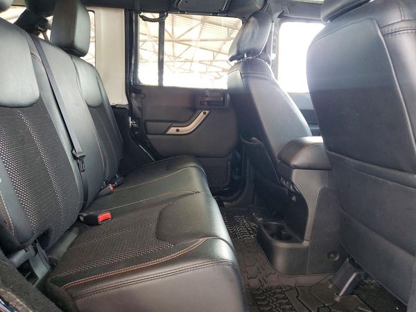 2016 JEEP WRANGLER UNLIMITED SAHARA 4X4