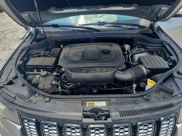 2021 JEEP GRAND CHEROKEE LAREDO 4X2