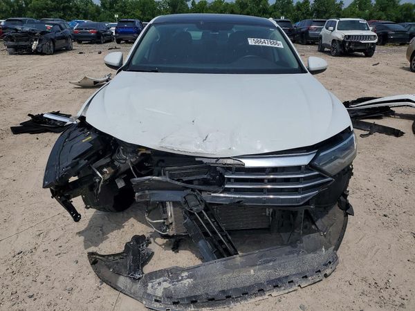 2021 VOLKSWAGEN JETTA S / SE / R-Line