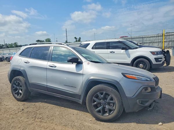 2017 JEEP CHEROKEE TRAILHAWK 4X4