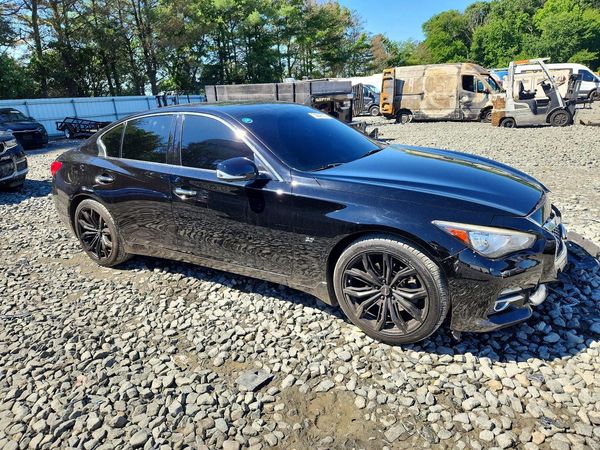 2015 INFINITI Q50