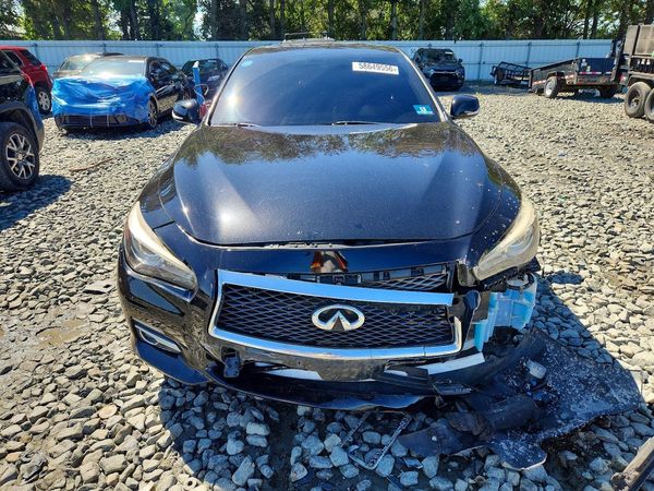 2015 INFINITI Q50