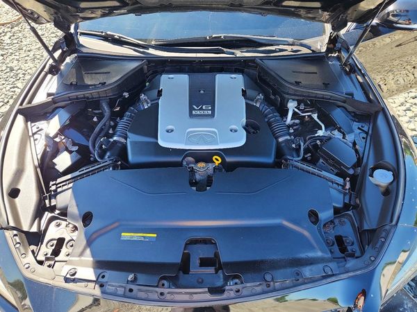 2015 INFINITI Q50
