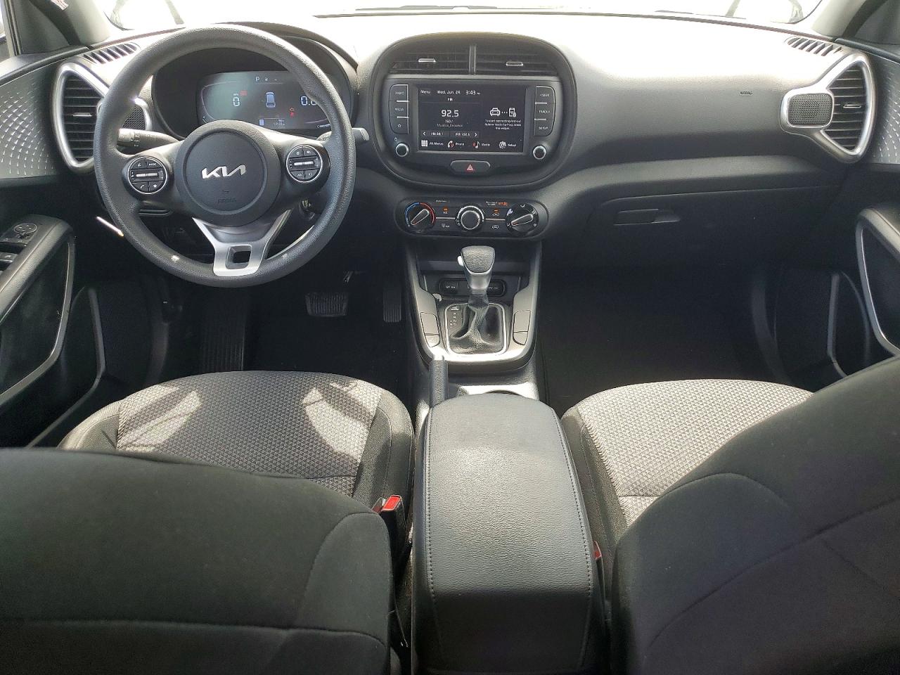 2024 KIA SOUL LX, S
