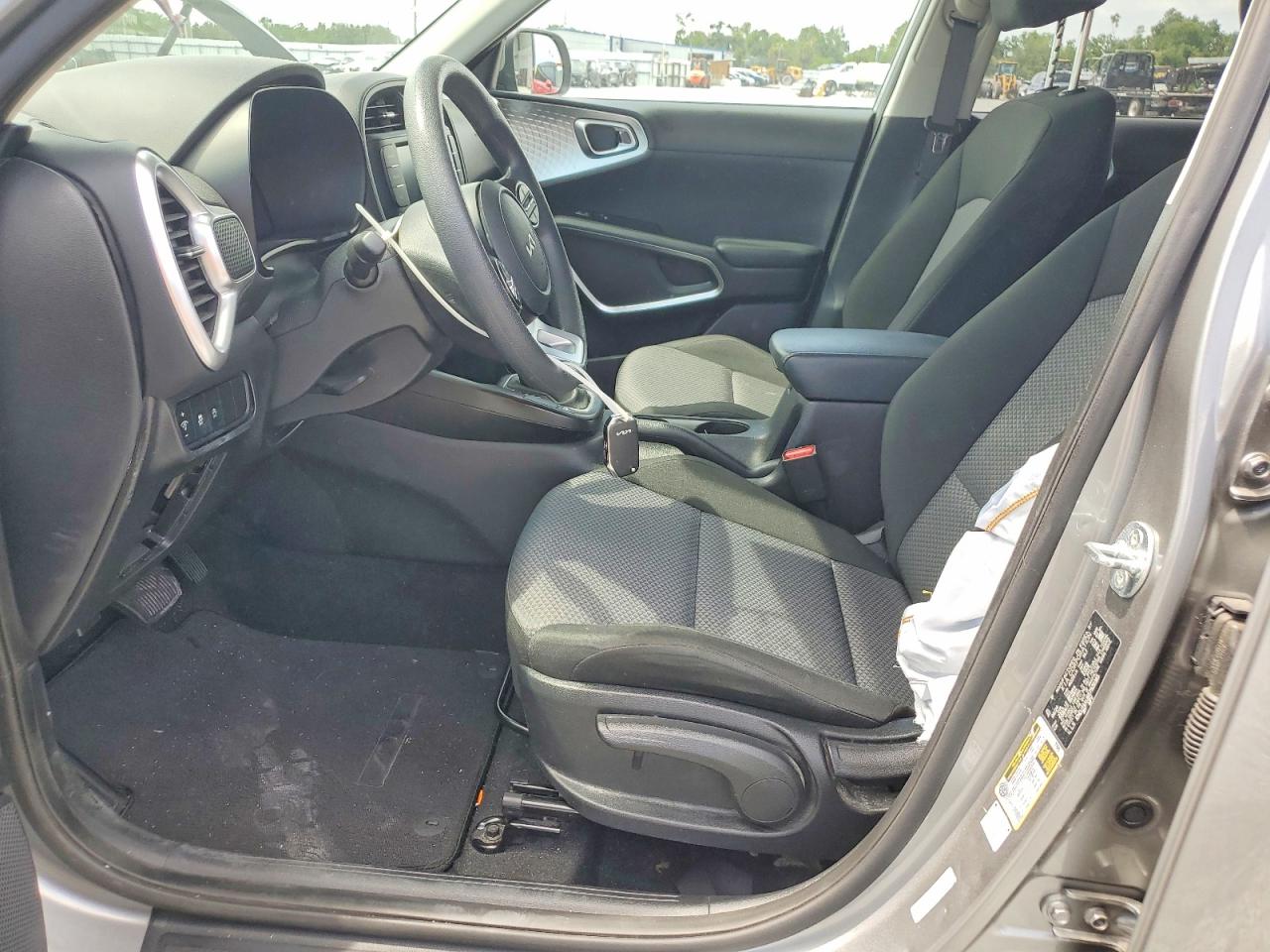 2024 KIA SOUL LX, S