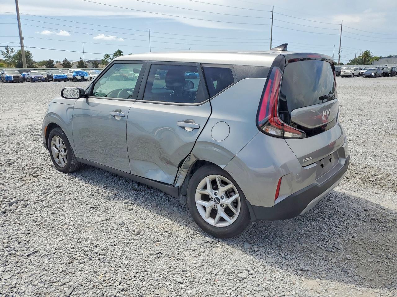 2024 KIA SOUL LX, S