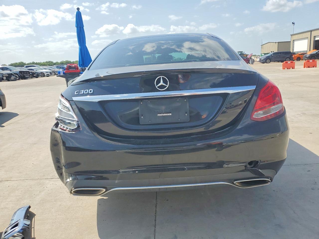 2017 MERCEDES-BENZ C C300
