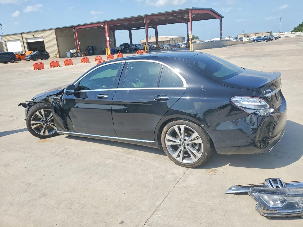 2017 MERCEDES-BENZ C C300