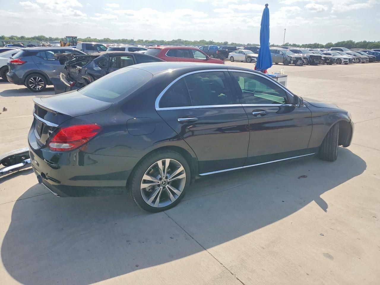 2017 MERCEDES-BENZ C C300