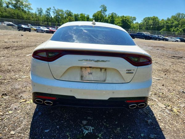 2019 KIA STINGER GT1