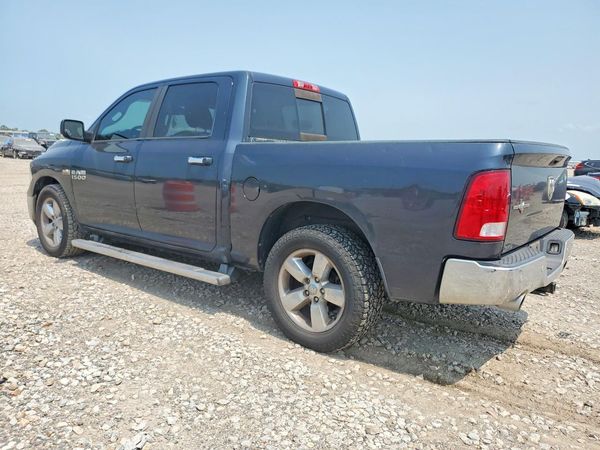 2016 RAM 1500 SLT