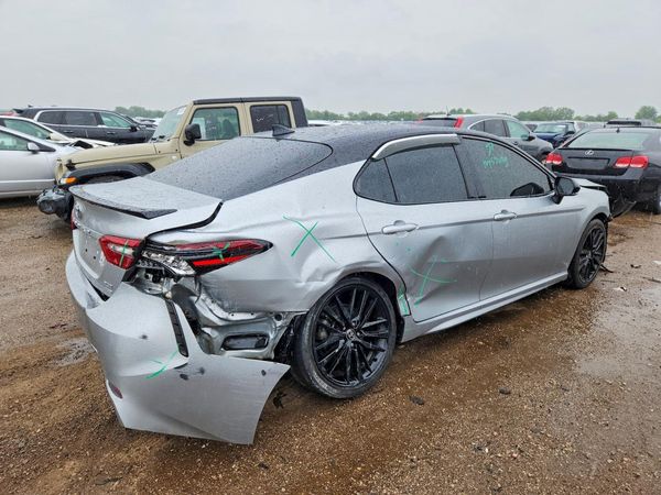 2022 TOYOTA CAMRY