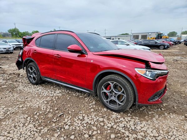 2022 ALFA ROMEO STELVIO TI AWD