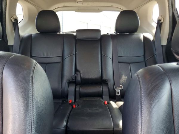 2019 NISSAN ROGUE