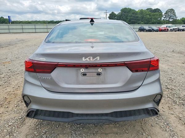 2024 KIA FORTE