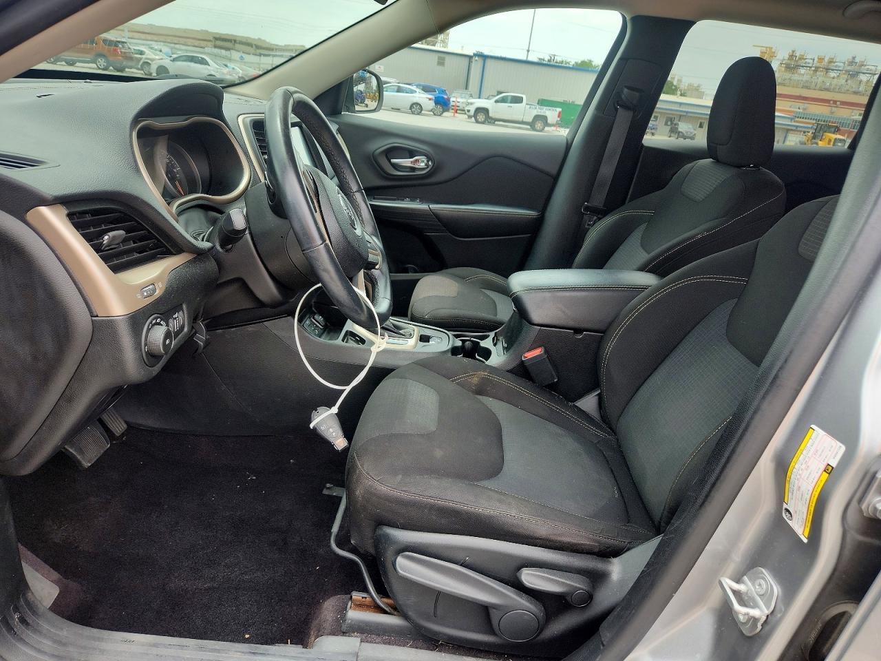 2017 JEEP CHEROKEE LATITUDE FWD