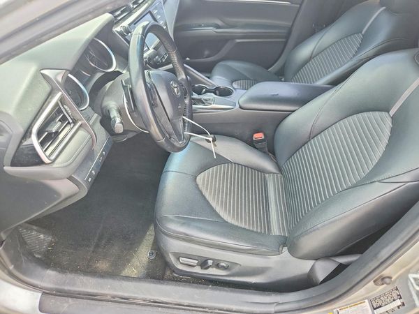 2018 TOYOTA CAMRY