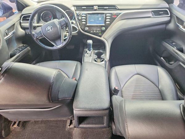 2018 TOYOTA CAMRY