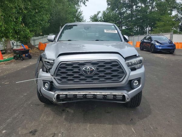 2020 TOYOTA TACOMA SR5