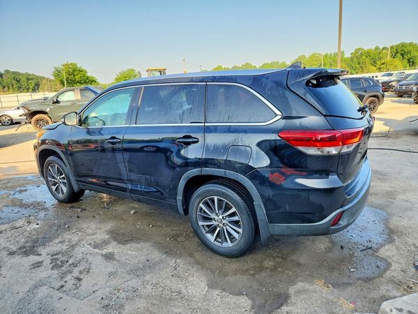 2017 TOYOTA HIGHLANDER SE/XLE
