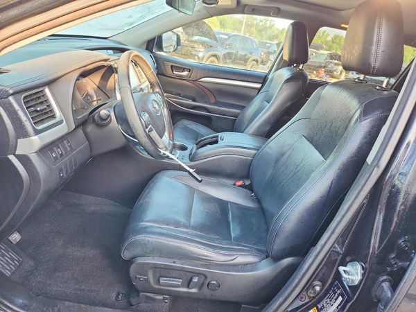 2017 TOYOTA HIGHLANDER SE/XLE