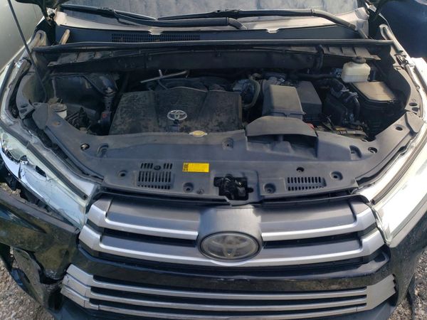2017 TOYOTA HIGHLANDER SE/XLE