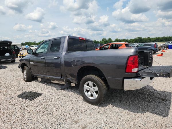 2017 RAM 1500 SLT