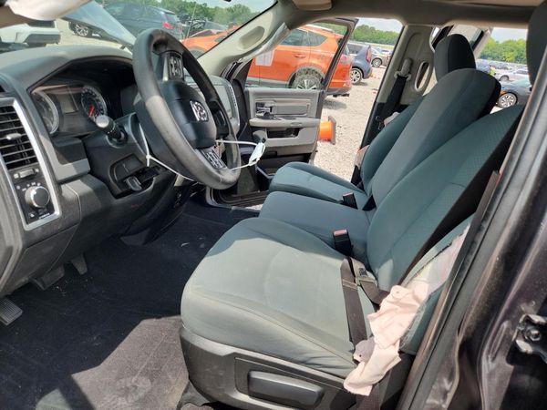 2017 RAM 1500 SLT