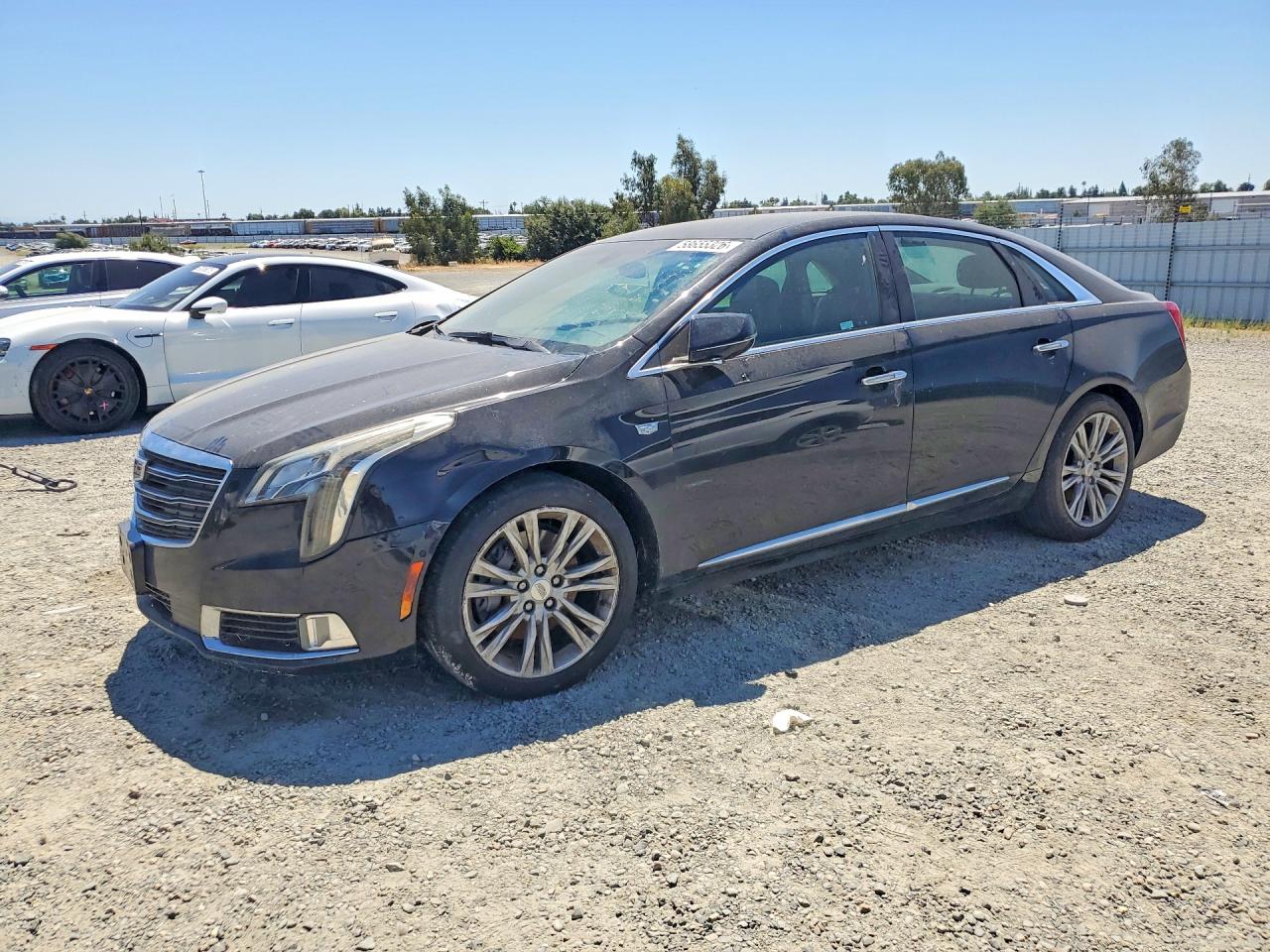 2019 CADILLAC XTS Luxury — Front 3/4
