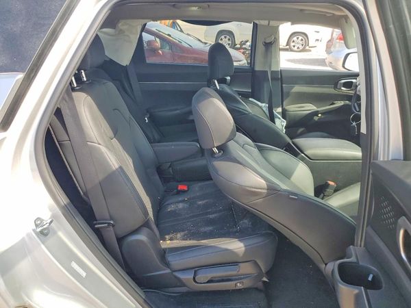 2023 KIA SORENTO EX