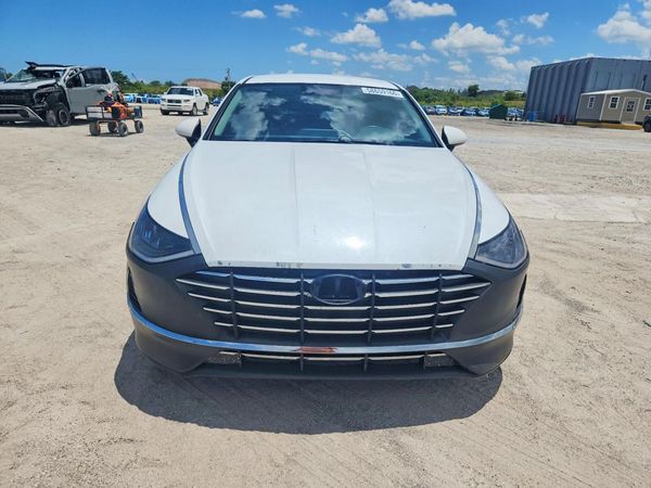 2020 HYUNDAI SONATA SE
