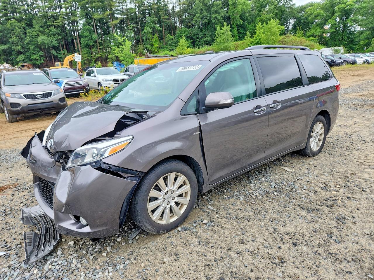 2017 TOYOTA SIENNA